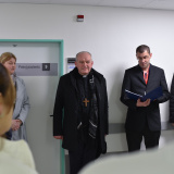 Nemocnici navštívil olomoucký biskup Josef Nuzík