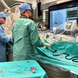 Kardiologové KNTB poprvé operovali s oběhovou podporou Impella