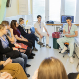 Lékaři z interny a urgentu KNTB uspořádali workshop pro mediky