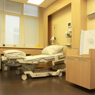 Nadstandartní pokoj - porodní sál.